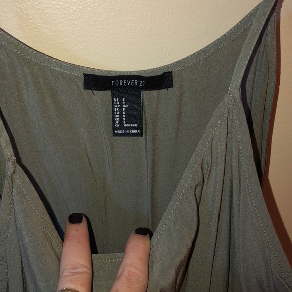 Jumpsuit - Picture 3 of 8